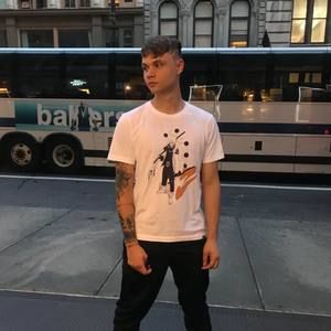 Meet your Posher, Elvis